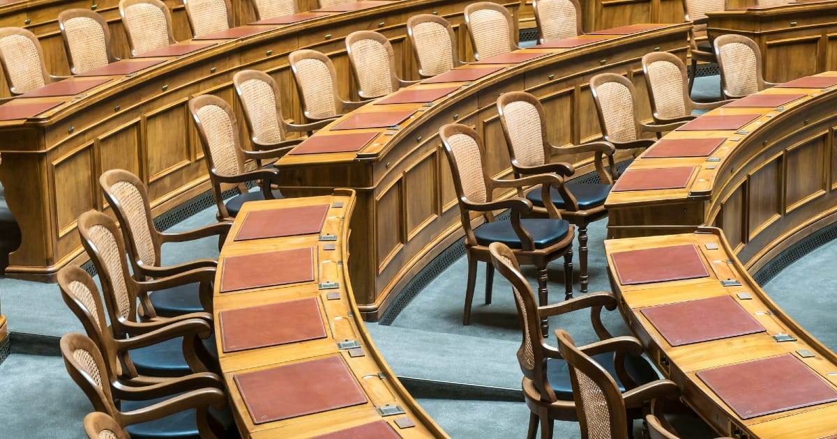 Bagaimana Alkitab Terbentuk: Memahami Kanon Alkitab