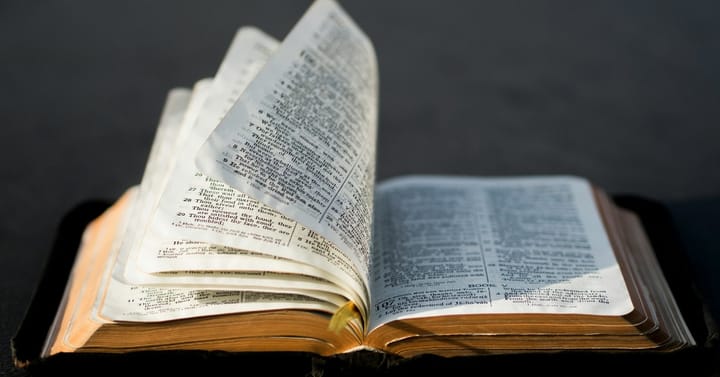 Nafas Allah di Setiap Halaman: Memahami Inspirasi Alkitab